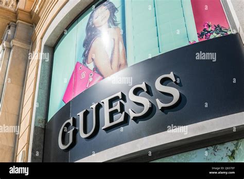 guess clothing brands.